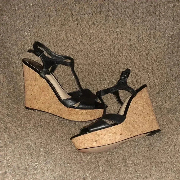 Vince Camuto Shoes - VINCE CAMUTO-INSLO Black Leather Wedge T-Strap